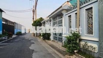 đất 672m2 có 200m Thổ 9,65 tỷ MT Xuân Thới Thượng 20 HCM hàng hiếm