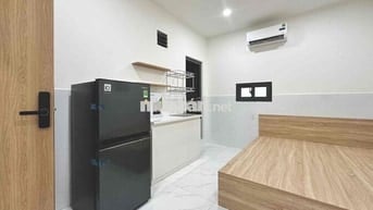 CHO THUÊ STUDIO SẴN NỘI THẤT- ĐI BỘ QUA CÔNG THƯƠNG - MỚI XÂY 100%