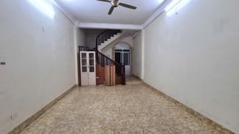 Cho thuê nhà khu dịch Vụ Vạn Phúc, 65 m2  x 3.5 Tầng, đường oto tránh