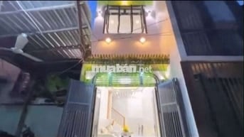 Nhà vị trí đẹp ngay thống nhất