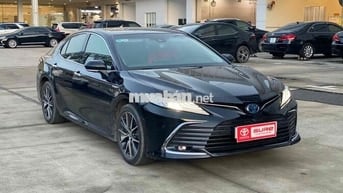 Toyota Camry 2023 2.5HV - 24000 km