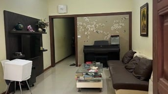 cho thuê nhà 2 mặt ngõ thoáng, an ninh tốt, gần chợ