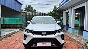 Fortuner Legender 2021 đi 23 ngàn Xe gia đình