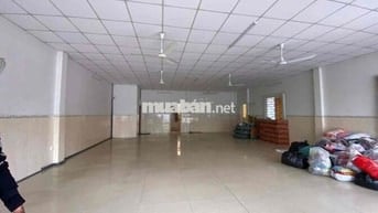 CHO THUÊ NHÀ 10x20 200m2 12TRIỆU - SẠCH ĐẸP - ĐƯỜNG XE 10TẤN