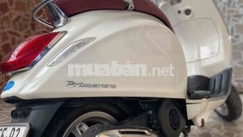 cần bán 1 xe vespa, sx năm 2018, 32,5 trieu