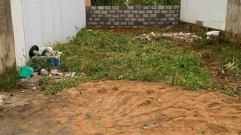 Đất mặt tiền hẻm lớn, tiện xây ở, kinh doanh.