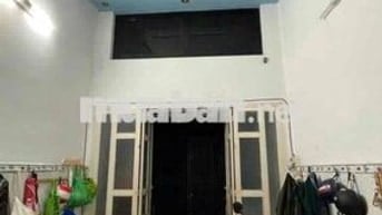 Nhà cho thuê nguyên căn  1trệt 2lầu 3p ngủ giá rẻ