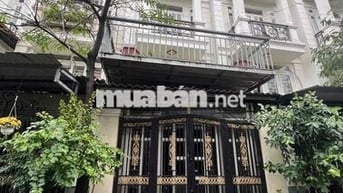 Nhà Mới Sạch Sẻ DT 220m2 1Trệt 1Lửng 3Lầu 5Pn 4Wc Hẻm Xe Tải Ngã Tư Ga