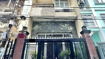 Nhà 4 tầng, diện tích 74m² (4.3 x 16.8), Đỗ Xuân Hợp, giá 5.9 tỷ