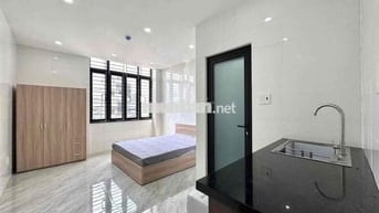 CHO THUÊ CĂN HỘ 25m MÁY GIẶT RIÊNG, CỬA SỔ TRỜI NGAY TRUNG TÂM QUẬN 10