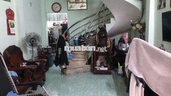 Bán nhà CMT8, P13, Quận10, Ngang 4m, 72m2.Sàn, 2tầng, 2PN,  Hẻm xe hơi