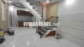 🏠NHÀ NGAY CHỢ HƯƠNG LỘ 2, NGÃ 4 BỐN XÃ. DT 30m2. 2 TẦNG. GIÁ 2 TỶ HƠN