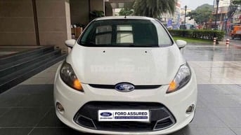 Ford Fiesta 2013 Trắng 59.800 km 1 Chủ