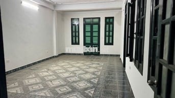 Mặt bằng kinh doanh 200m2 phố Hoàng Quốc Việt, Q.Cầu Giấy