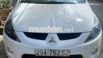 Mitsubishi Grandis 7 chỗ Số tự động