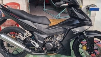 Bán winner v1 màu đen nhám 2018