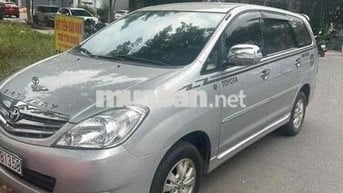 Toyota Innova Bạc Số tự động