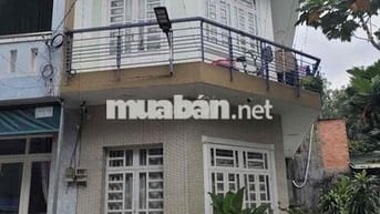 NHÀ LÔ GỐC MỘT TRỆT MỘT LẦU 2PN 2WS,BẾP THIẾT BỊ NỘI THẤT CAO CẤP,