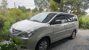 Toyota Innova 2010 G - 124548 km