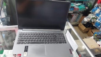 Lenovo AMD Ryzen 5 7520U/ 8GB DDR5/ 512G SSD/15.6"