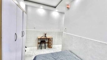 CHO THUÊ PHÒNG ĐẦY ĐỦ NT GẦN SÂN BAY TSN