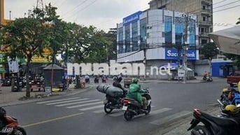 Nhà mặt tiền tỉnh lộ 10 kinh doanh mua bán