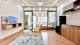 Căn hộ 1PN(50m2)  ban công full nội thất _ Cách mạng Tháng Tám Q10