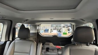 Ford Tourneo Titanium 2019, bảo hành 2026, vay 75%