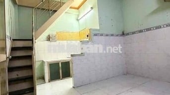Hot, Chỉ 1,99 tỷ sở hữu nhà 2 tầng 40m2sd sát hẻm xe hơi giáp Tân Phú