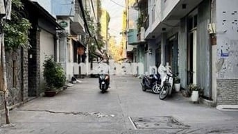 CẦN BÁN GẤP NHÀ XÂY MỚI 2 TẦNG _33M2_ PHAN ĐĂNG LƯU_PHÚ NHUẬN_4.x TỶ