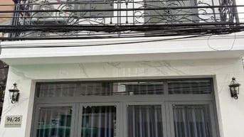 Bán nhà cu sá ngân hàng quận 7 củ 4x10 nha 1lầu 