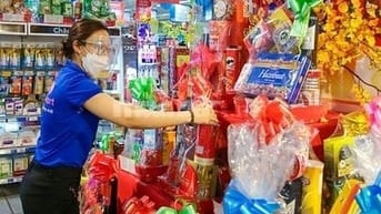 CẦN TUYỂN 20 NAM/NỮ ĐÓNG GÓI QUÀ TẾT - LƯƠNG TUẦN