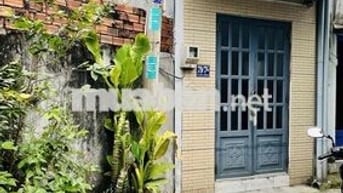 Bán nhà  KP1- thị trấn Hóc Môn