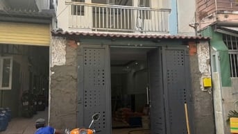 Nhà 1 trệt 1 lầu 4PN KDC Nam Hùng Vương, An Lạc Bình Tân giá 6,5 tỷ