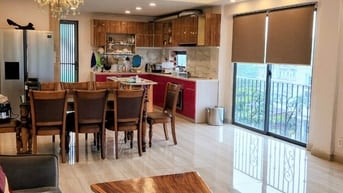 Bán nhà góc 2 mặt tiền đường số ngayNguyễn Thị Thập, Tân Hưng Quận 7 