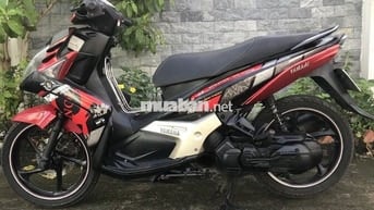 Yamaha novo 5 Fi 125 phân khối màu đỏ