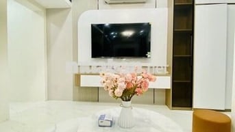 TT Tôn Đức Thắng, 2 ngủ, 2 WC, full nội thất, sân để xe, sổ chính chủ