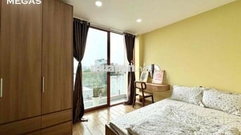 Căn Hộ 1 Phòng Ngủ Ban Công Mới, MÁY GIẶT RIÊNG Ngay Nguyễn Văn Quá