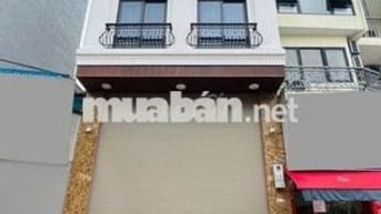 Cho thuê nhà, P. Trung Hòa, Thang máy, pccc, Vỉa hè; 107m2* 6T- 50 Tr