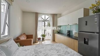 CHO THUÊ CĂN HỘ BAN CÔNG FULL NỘI THẤT THANG MÁY NGAY BỜ KÈ HOÀNG SA