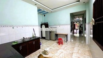 Nhà 2 tầng gần trường Đào Sơn Tây phù hợp gia đình, văn phòng, dạy học