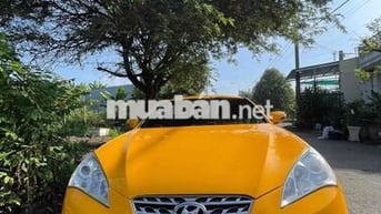 Hyundai Genesis 2009 Vàng