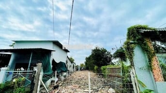 CHỦ KẸT TIỀN CẦN BÁN GẤP LÔ ĐẤT MẶT TIỀN NGUYỄN PHONG SẮC .SHR.