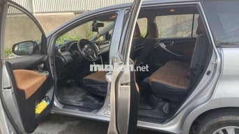 Toyota Innova 2016 2.0G Bạc 66.000 km
