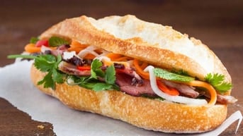 Cần 2 bạn bán hàng, phụ việc tại quán bánh mì