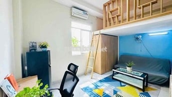 CĂN HỘ GÁC LỬNG CỬA SỔ THOÁNG MÁT NGAY TRƯƠNG CÔNG ĐỊNH GẦN K300