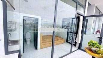 Studio ban công, cửa sổ trời. Gần đầm sen, ĐH Văn Hiến