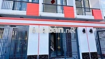 NHÀ PHỐ MỚI XÂY – 1 TRỆT 1 LẦU-CÁCH QL50 20m