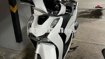 xe nhà cần bán cho người dùng đam mê. SH125 2020