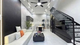 🌹 HẠ NÓC 50 TRIỆU – CHỦ CẦN BÁN GẤP! Nhà 2.5 TẦNG – FULL NỘI THẤT – CH